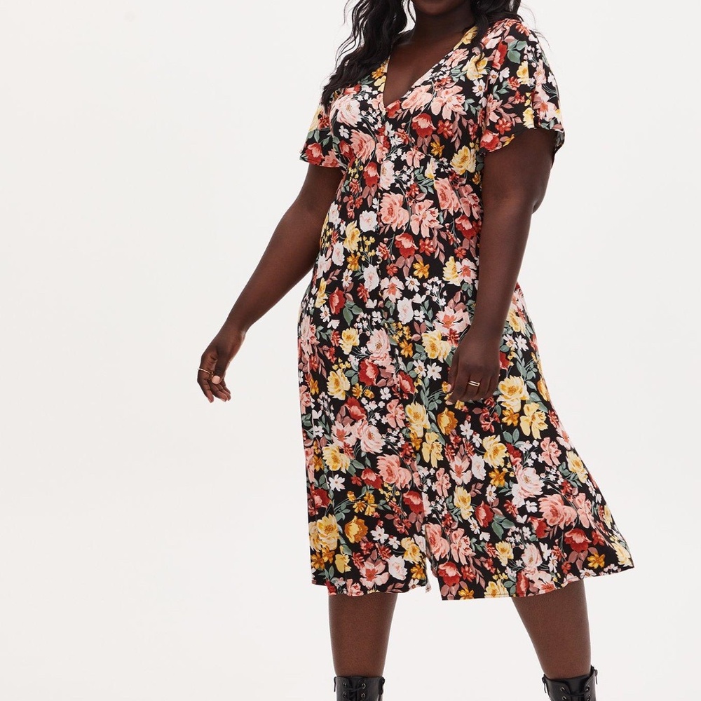 Torrid Black Floral Challis Button Front Midi Dress